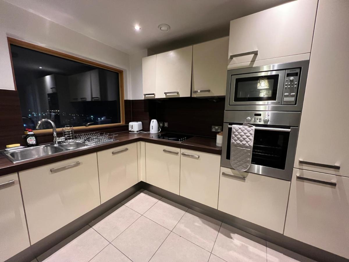Bigkings Stylish 2 Bedroom Apartment With Free On Street Parking Манчестер Екстер'єр фото